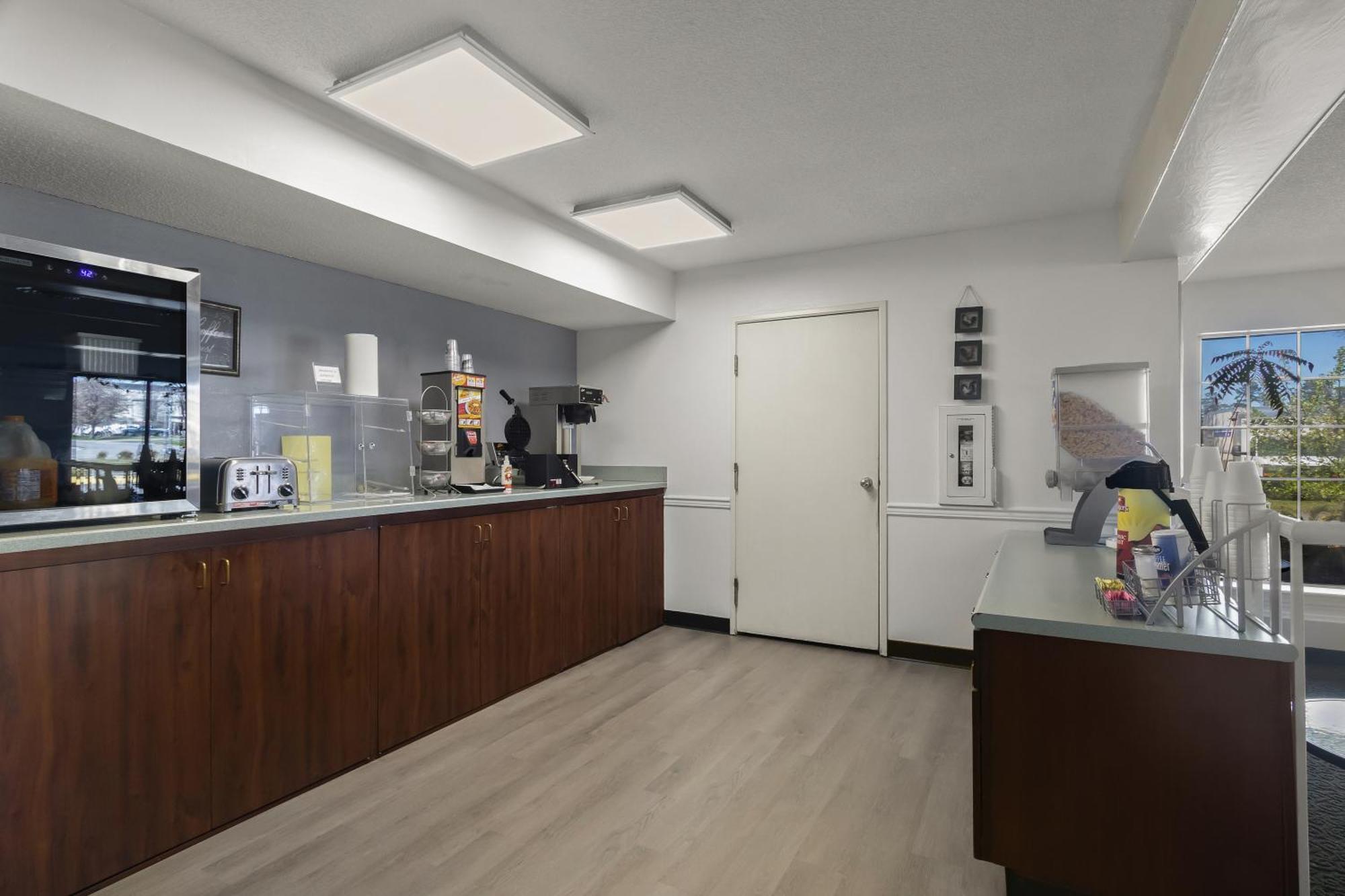 Americas Best Value Inn Edenton Экстерьер фото